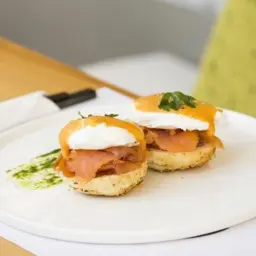 Royale Eggs